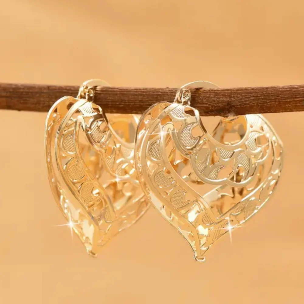 Gold Heart Filigree Hoop Earrings - Elegant Women's Jewelry - Picture 2 of 3